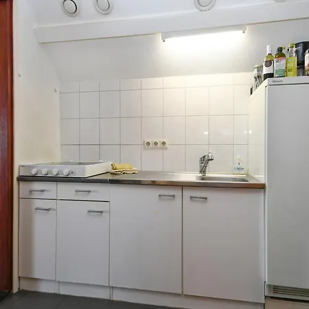 Alojamento de Acomodação e Pequeno-almoço P & P Leudal Haelen